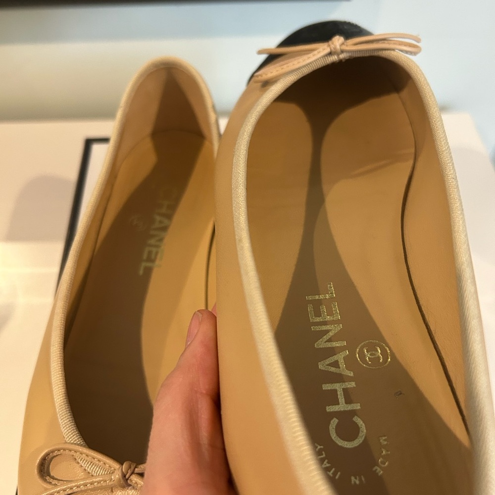 Chanel Beige and Black Women's Ballet Flats - Picture 6 of 15